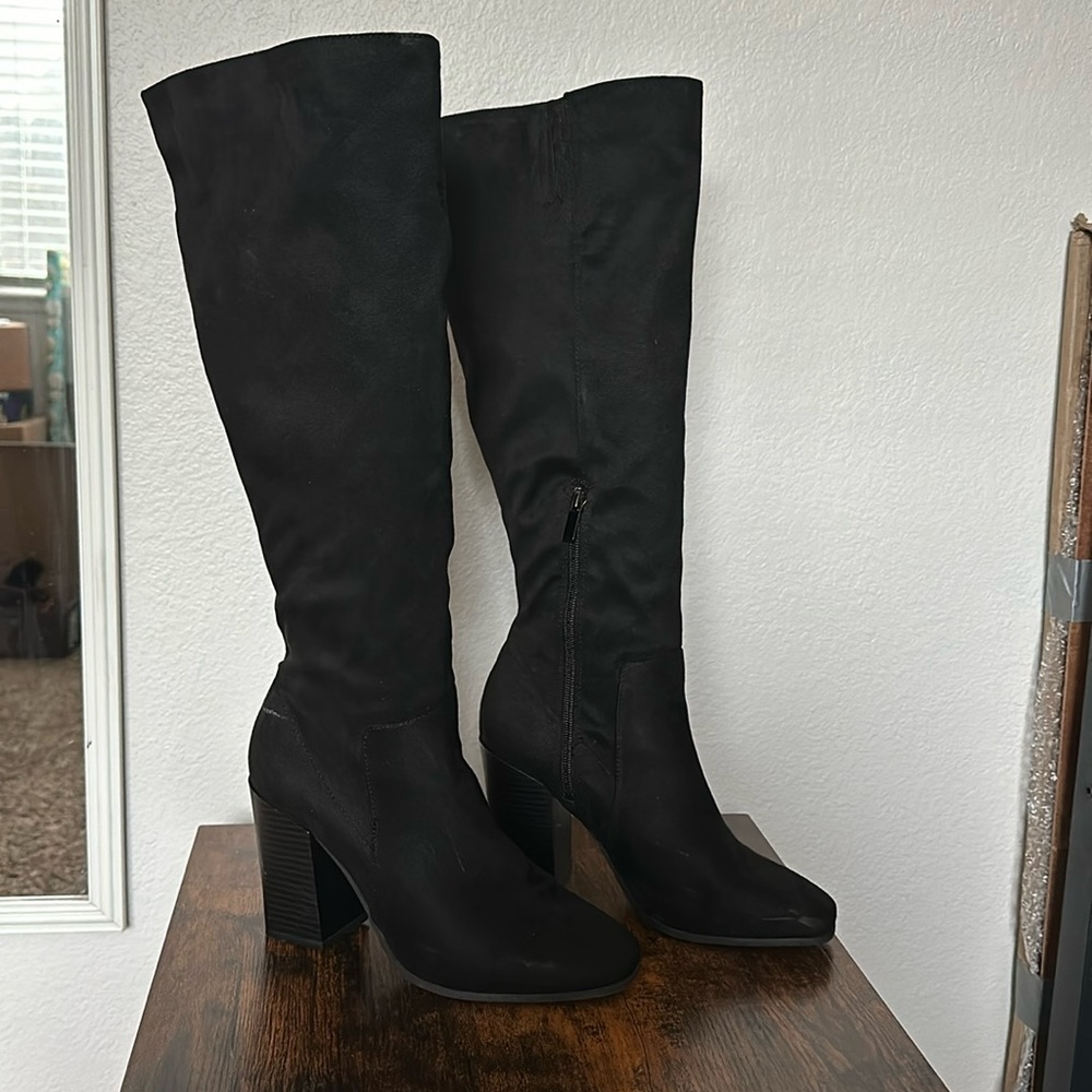 Bamboo Knee High Suede Heeled Boots